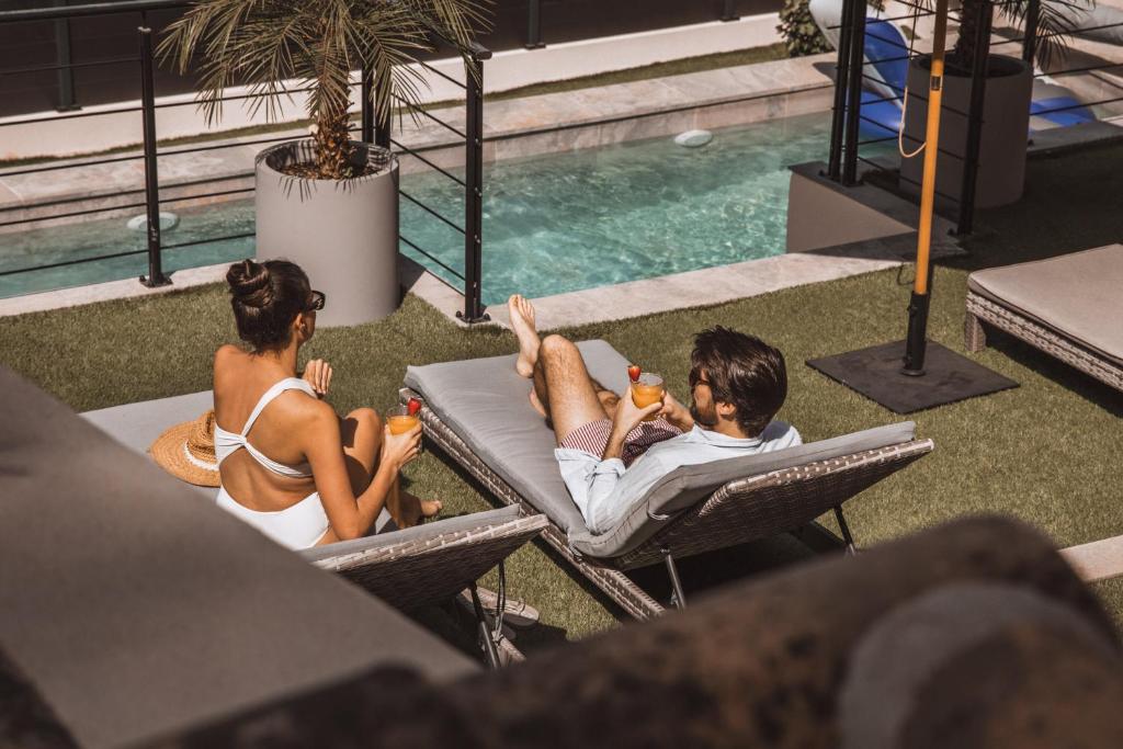 Goście zatrzymujący się w obiekcie Piscine-Jacuzzi-Vidéoprojecteur-Clim La Perle Rare