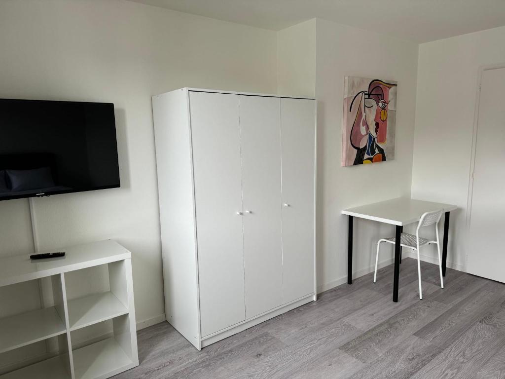 Urban Oasis with Queen Bed and View BE-54 - Resim 5