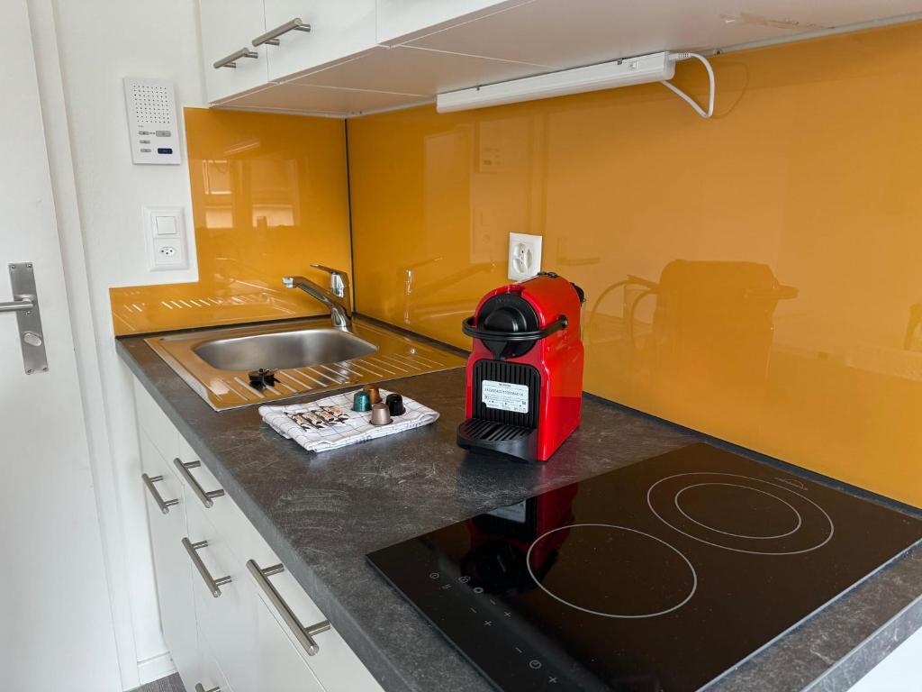 Urban Oasis with Queen Bed and View BE-54 - Resim 13