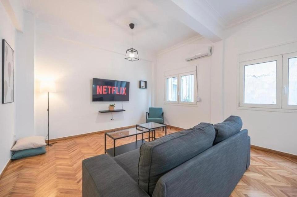 Urban Oasis: Central Athens Apartment