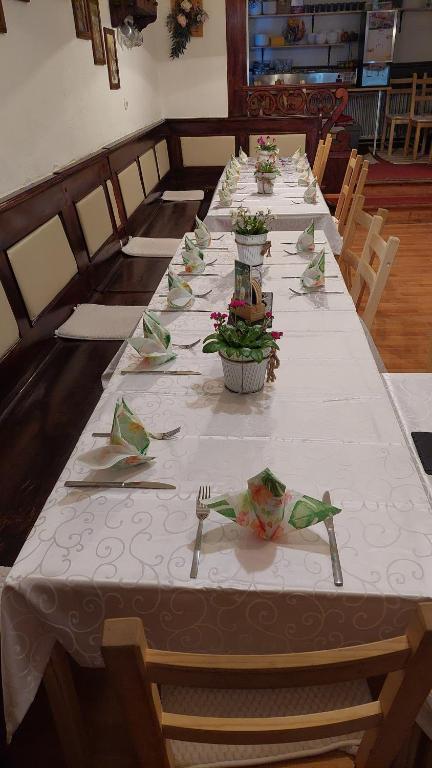Restaurace v ubytování Gasthof zur Post