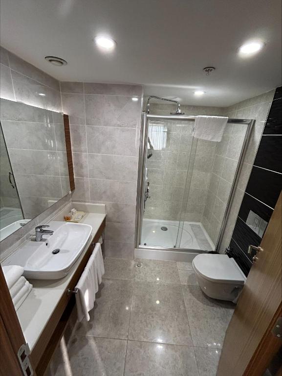 Grand Turkuaz Hotel - Suite With City View
