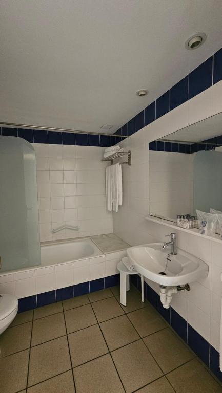 Koupelna v ubytování Hotel S´Aguarda
