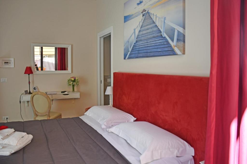 B&B Romeo Luxury Rooms - 9