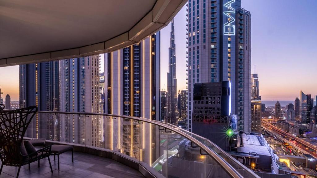 Image showcasing Luxe 6BR Penthouse with Burj View & Private Cinema, Dubai (updated ...