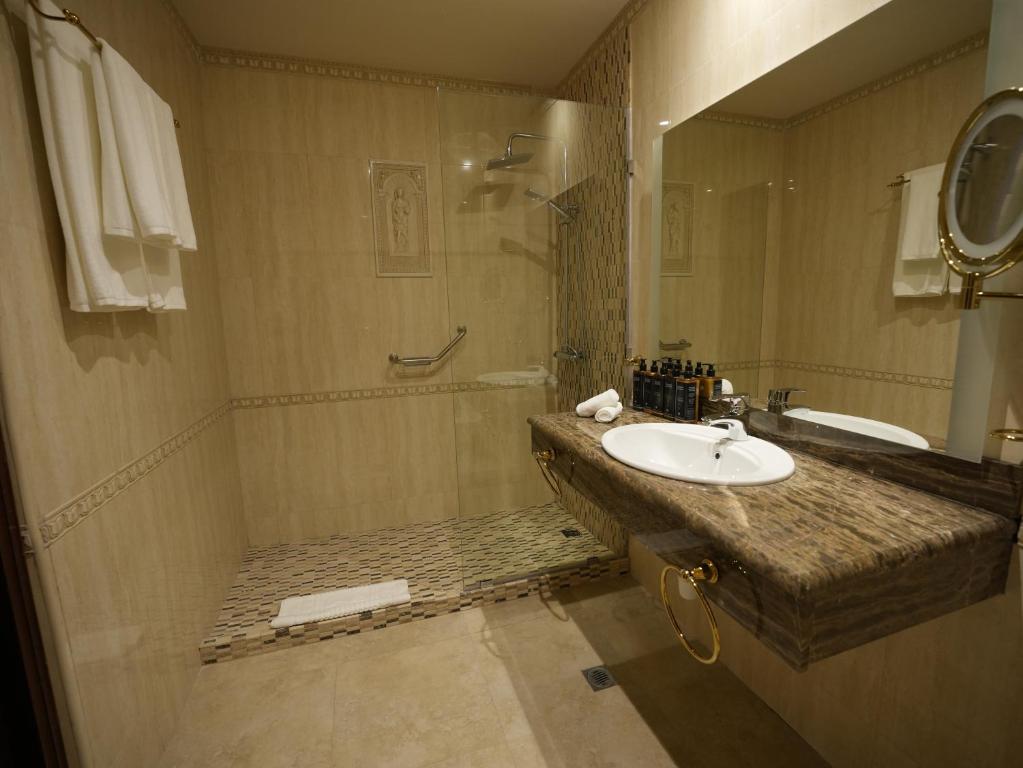Ванная комната в Eighty Eight Deluxe Hotel & Spa