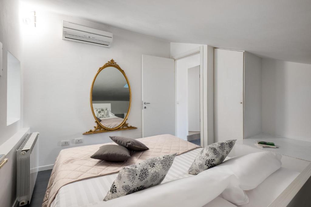Postel nebo postele na pokoji v ubytování Asso Residence Narni