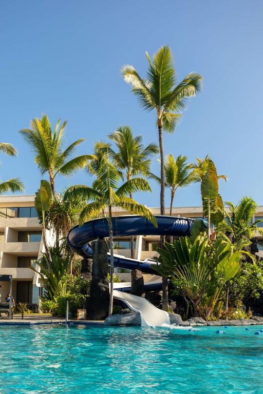 Bazén v ubytování OUTRIGGER Kona Resort and Spa nebo v jeho okolí