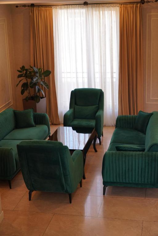 Istumisnurk majutusasutuses Marionn Hotel