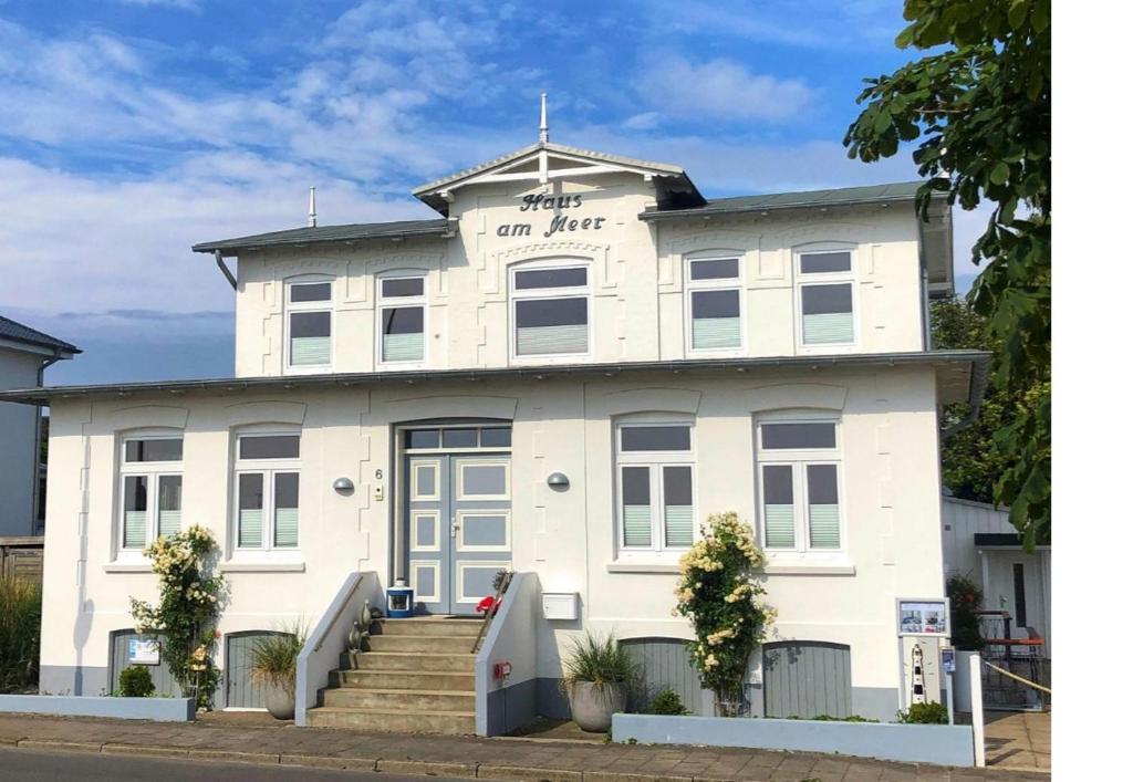 Το κτήριο όπου στεγάζεται  το διαμέρισμα