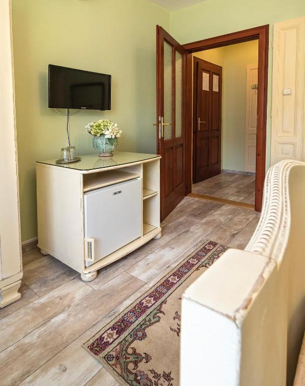 Família Vendégház - Resim 22