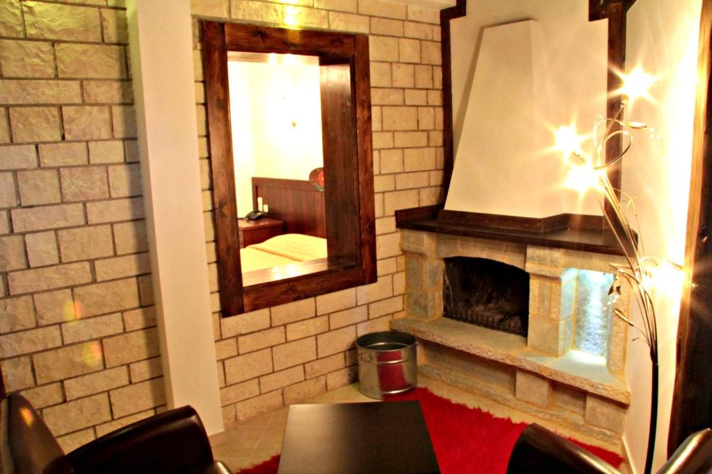 Fotografie z fotogalerie ubytování Hotel Taxiarches v destinaci Aristi