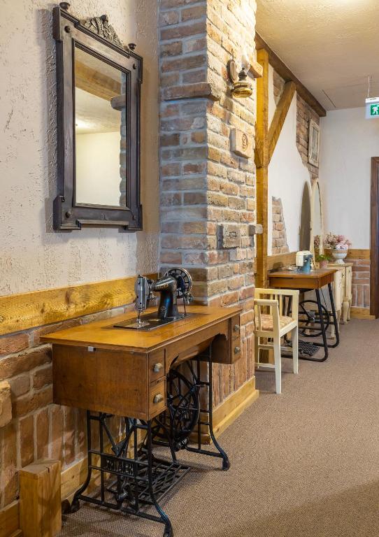 Família Vendégház - Resim 36