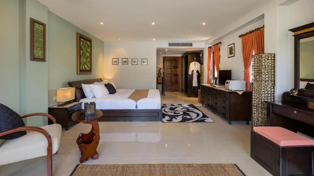Posezení v ubytování Talay Naiharn Hotel