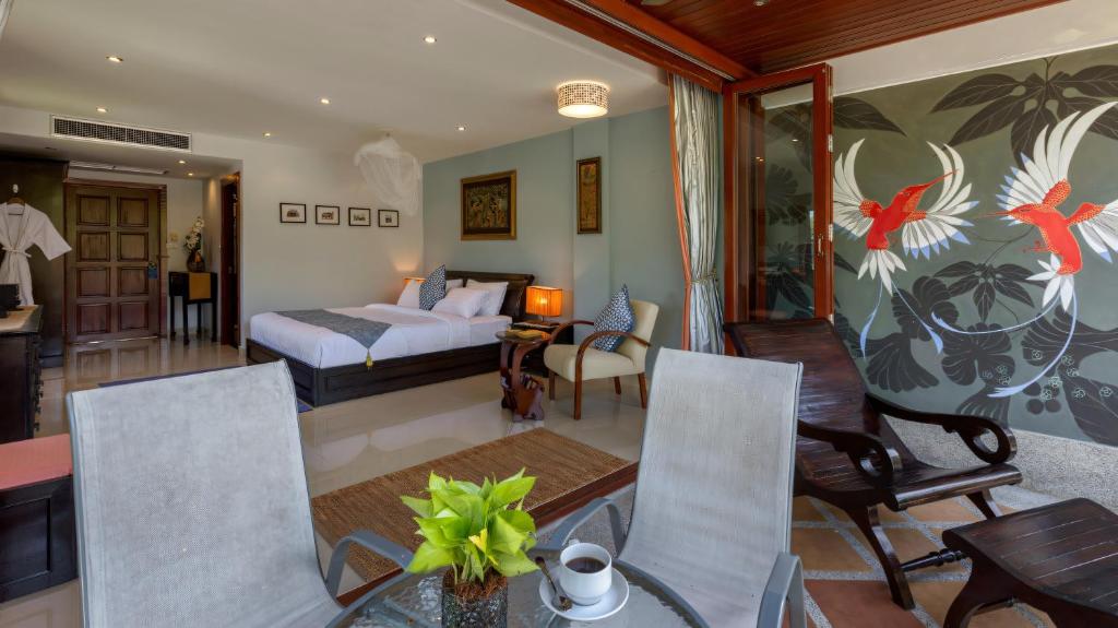 Posezení v ubytování Talay Naiharn Hotel