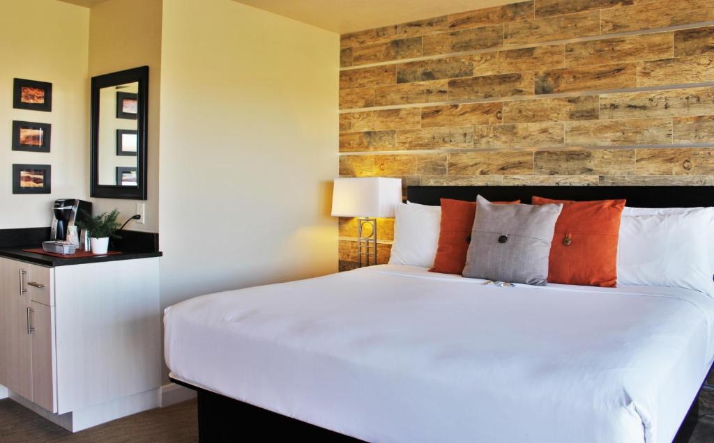 Inn On The Cliff - デラックスキングルーム