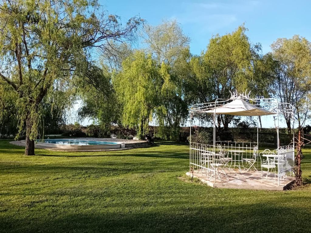 Basen w obiekcie Antico Casale dei Sogni agriturismo lub w pobliżu