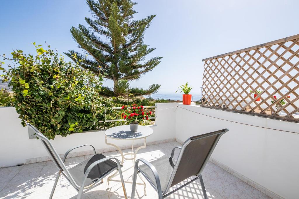 Balkón nebo terasa v ubytování Perama Hotel, Karpathos