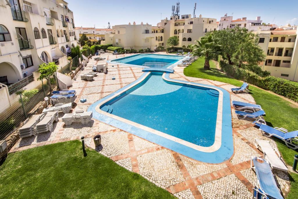 Oura Sunset Apartement