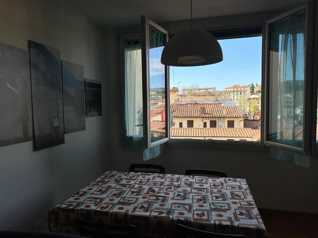 Łóżko lub łóżka w pokoju w obiekcie Freedom Apartment