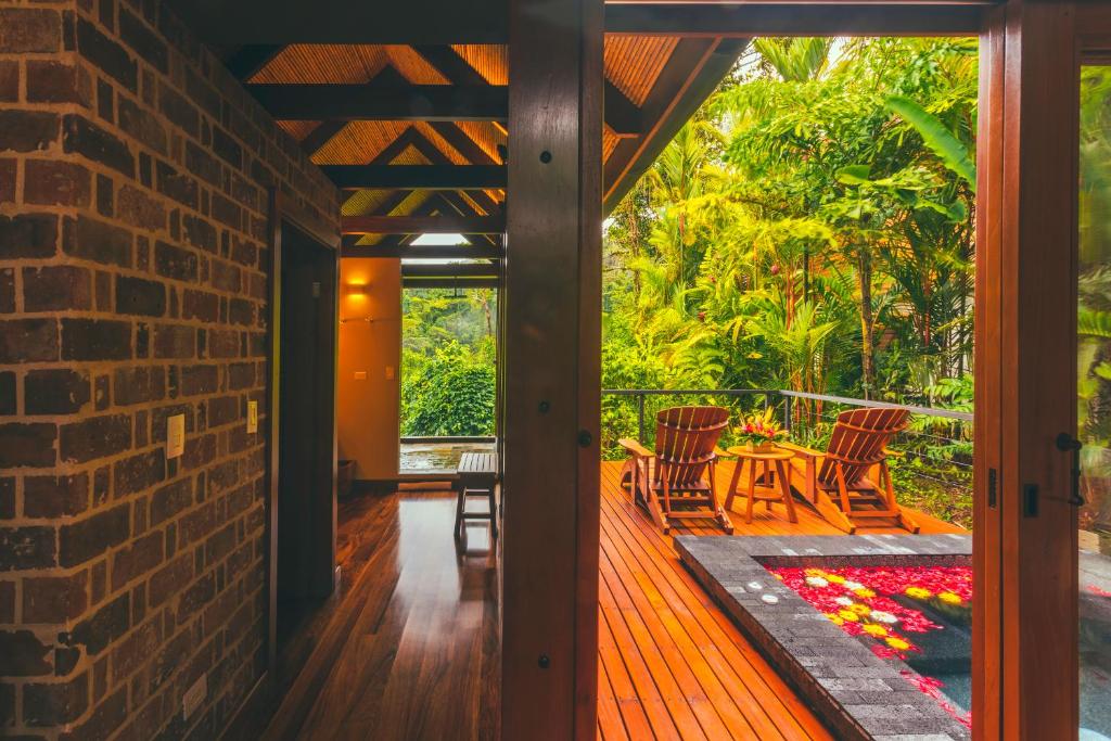 Amor Arenal Adults Friendly - Canyon Casita Queen