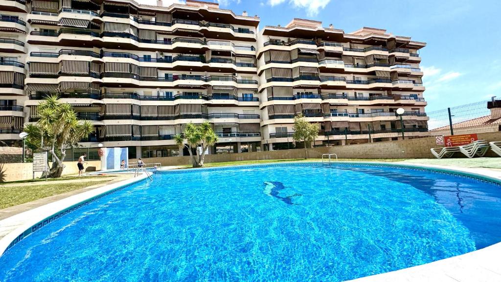 Bazén v ubytování Luxury Bahia Sea Views By Deihu Experiences nebo v jeho okolí
