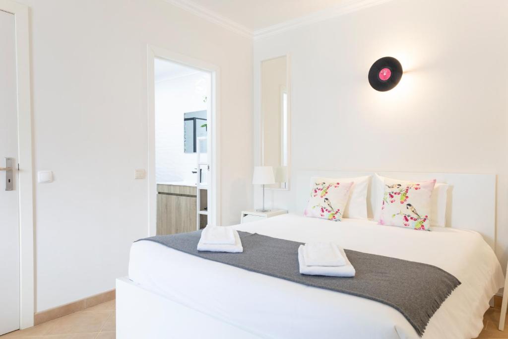 Vinyl Flat Bed & Breakfast - Rooms - 16