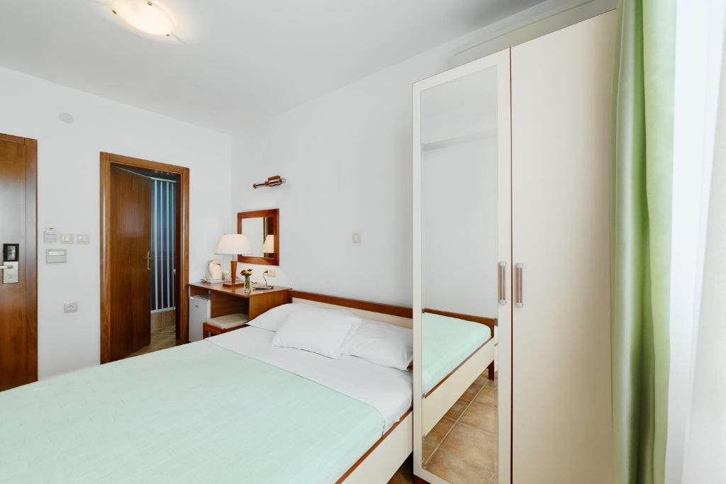 Apartments Ivona - 12