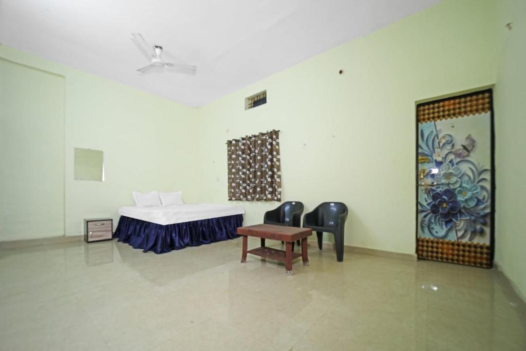 תמונה מהגלריה של OYO Hotel Amaira בבילאספור