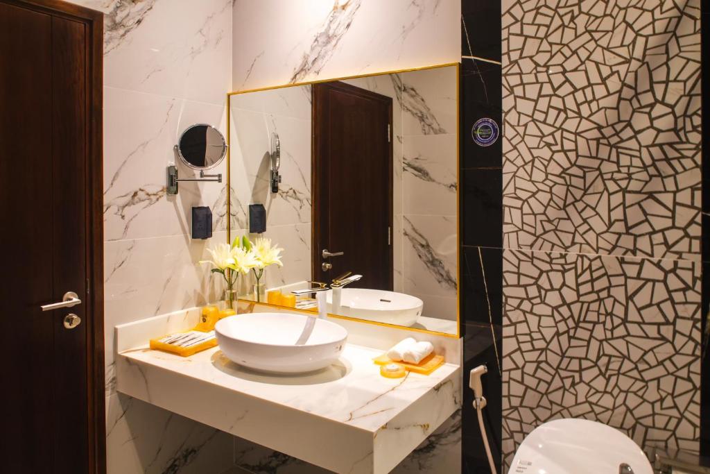 Suite Nhìn Ra Thành Phố