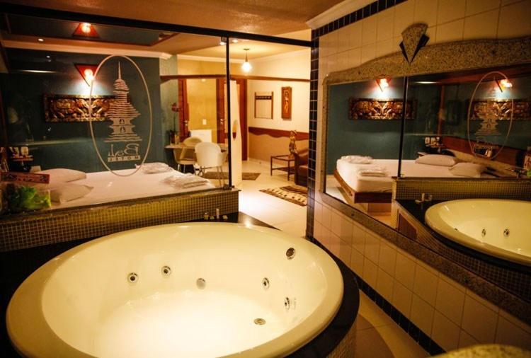  Bali Motel (Adults Only)