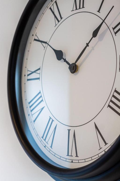 Lovely in Linwood: 2BR Beauty