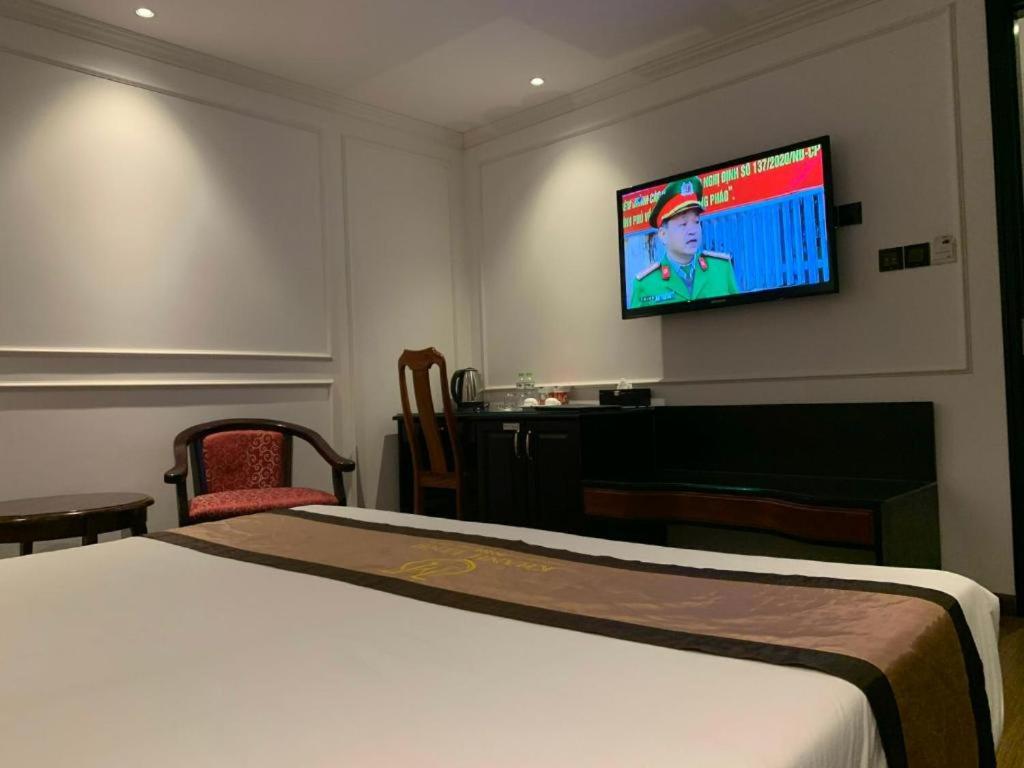 TV a/nebo společenská místnost v ubytování Coecco Xieng Khouang Hotel