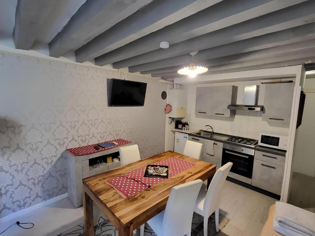 Otto House Apartment