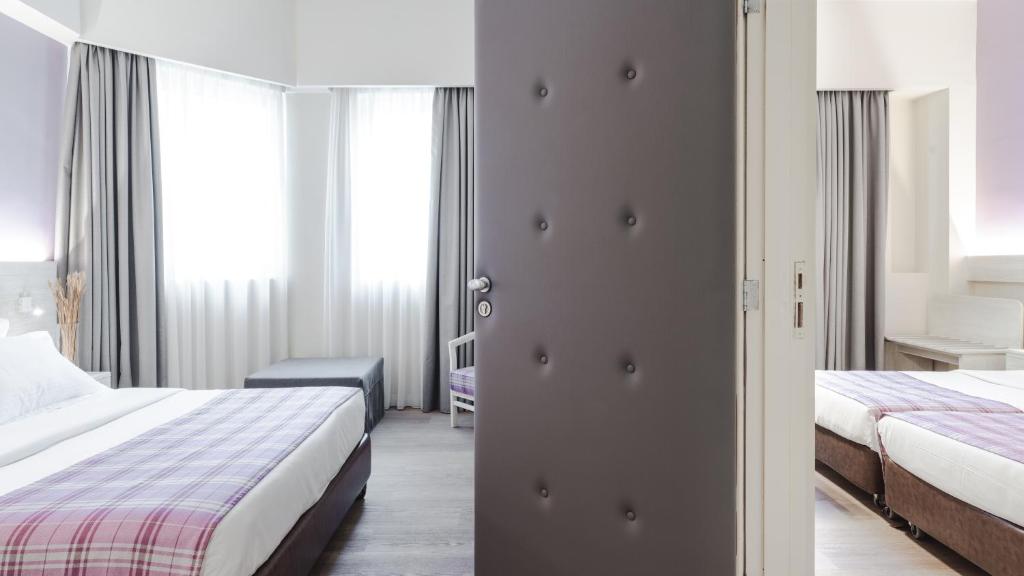 Athens Cypria Hotel - 连接的房间（2个成人 + 2个孩子）