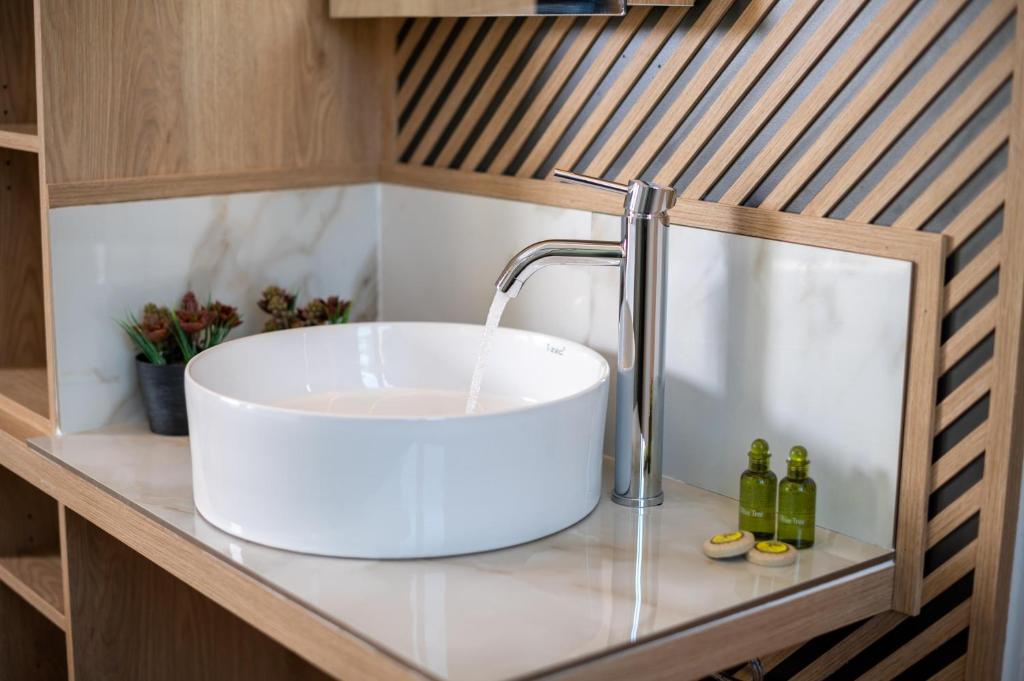 John & Mary Suites - 10