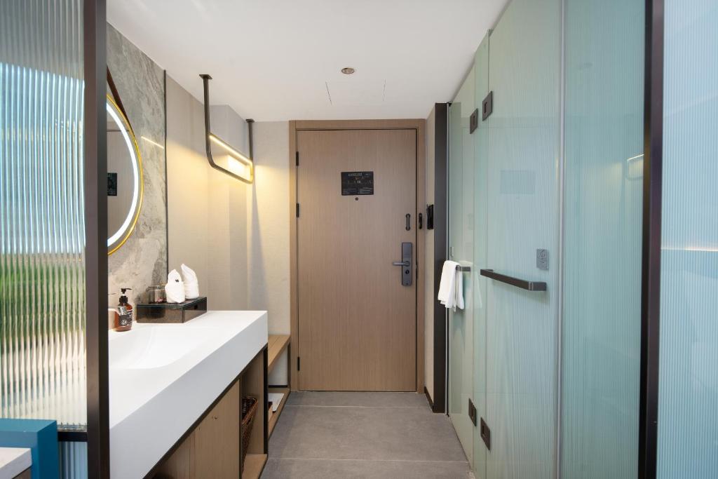 Koupelna v ubytování Yizhi Hotel Changgang Metro Station - Free Shuttle Bus during Canton Fair