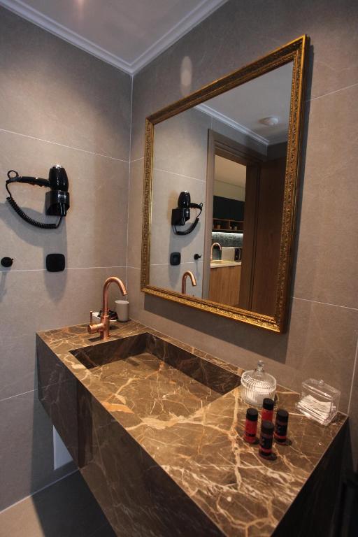 IPELHOME-Avissinias Boutique Apartments - 3