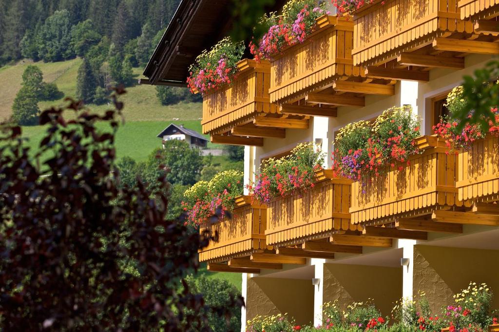 Balkón nebo terasa v ubytování Family & Sporthotel Kärntnerhof