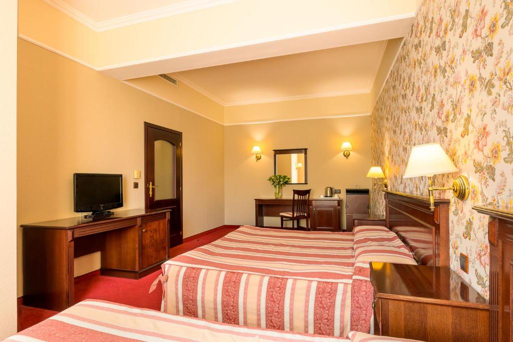 Boutique Splendid Hotel - One-Bedroom Suite (2 Adults + 1 Child)