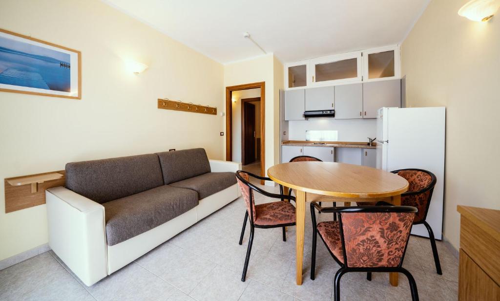 Kuchyň nebo kuchyňský kout v ubytování Hotel Residence Campi