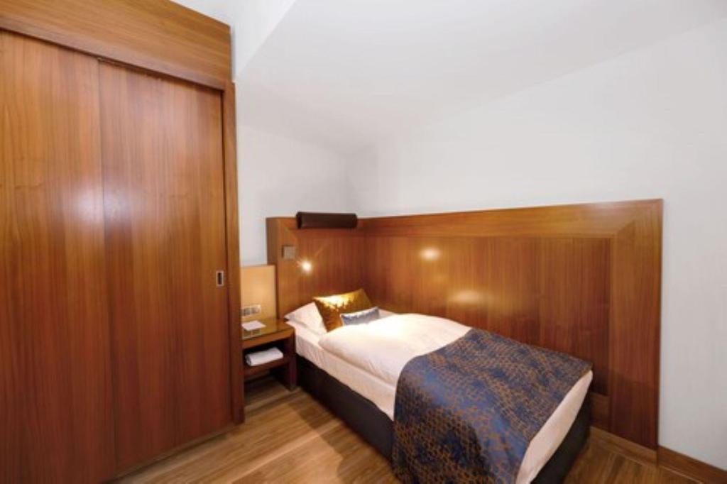 FAVORITE Parkhotel I Spa - Business - Fine Dining - Error
