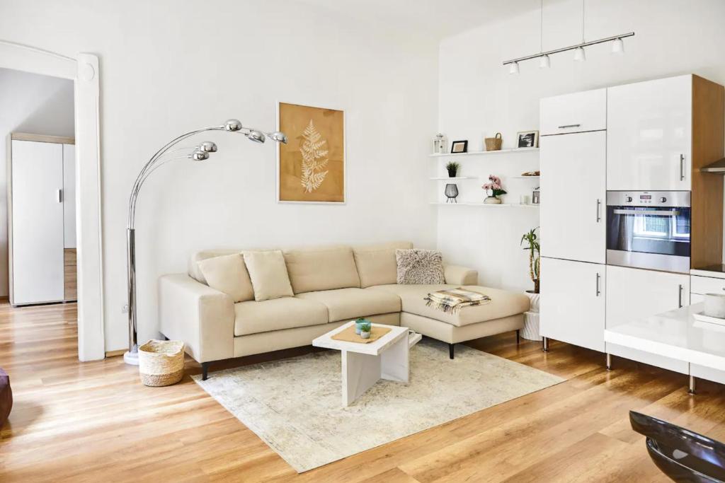 Peach Nest Apartment 1097 Budapest, 7 Vaskapu utca 1/4. kép - 1