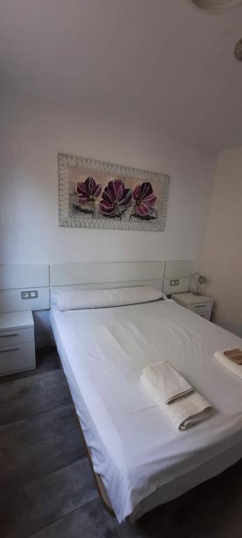 Zdjęcie z galerii obiektu CARIHUELA LOS NIDOS SUN&BEACH w mieście Torremolinos