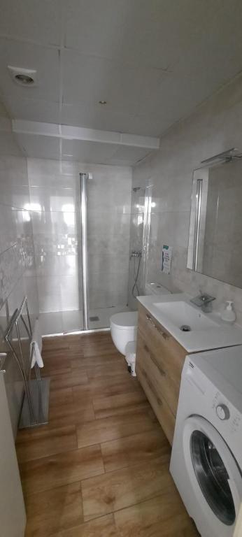 Zdjęcie z galerii obiektu CARIHUELA LOS NIDOS SUN&BEACH w mieście Torremolinos