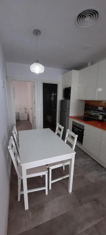 Zdjęcie z galerii obiektu CARIHUELA LOS NIDOS SUN&BEACH w mieście Torremolinos
