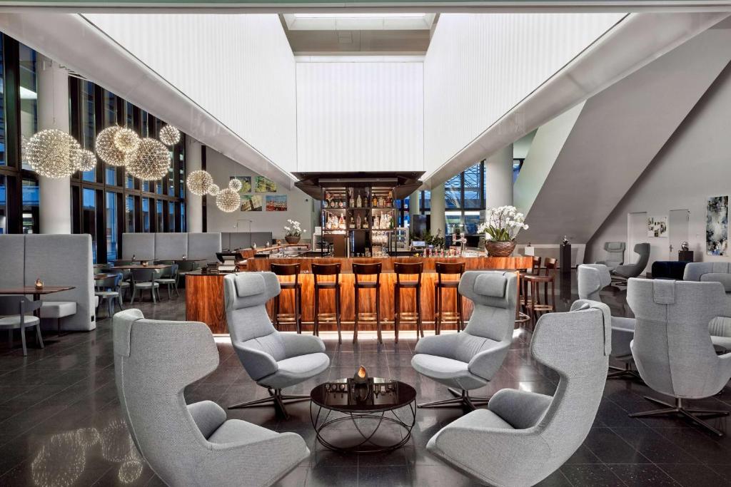 Istumisnurk majutusasutuses HYPERION Hotel Basel