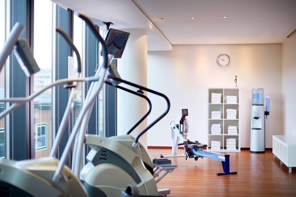 Spordikeskus ja/või sportimisvõimalused majutusasutuses HYPERION Hotel Basel