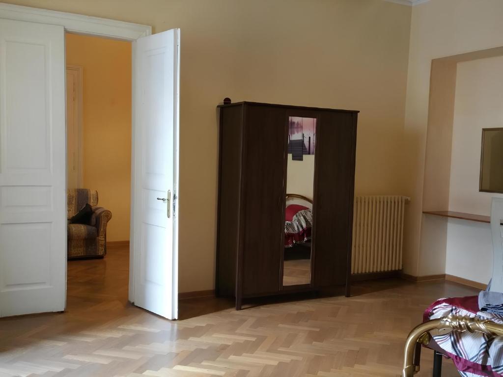 Affittacamere Guerrero JR Tra storia e cultura - Double Room With Private Bathroom