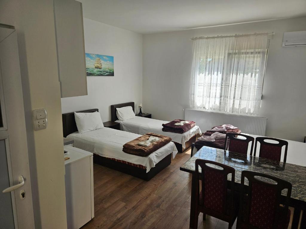 Apartments Kuca Aleksic - Apartment - Ground Floor